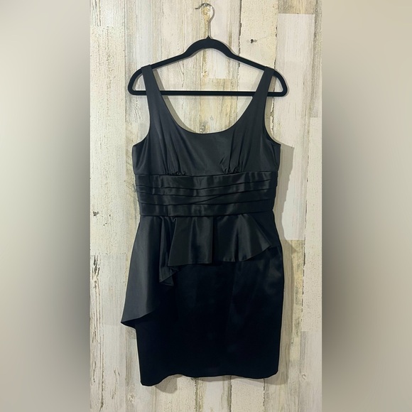 BCBGENERATION Satin Asymmetrical Ruffle Sleeveless Pockets Black Dress Size 10 - Picture 2 of 14